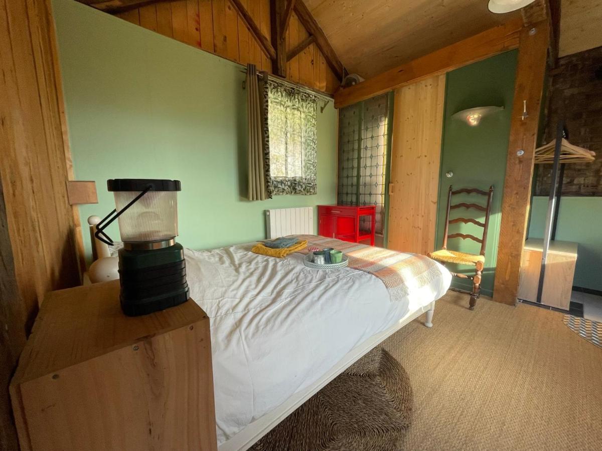 Jolie Cabane Avec Jacuzzi Pour Les Amoureux De La Nature Tullins Bagian luar foto